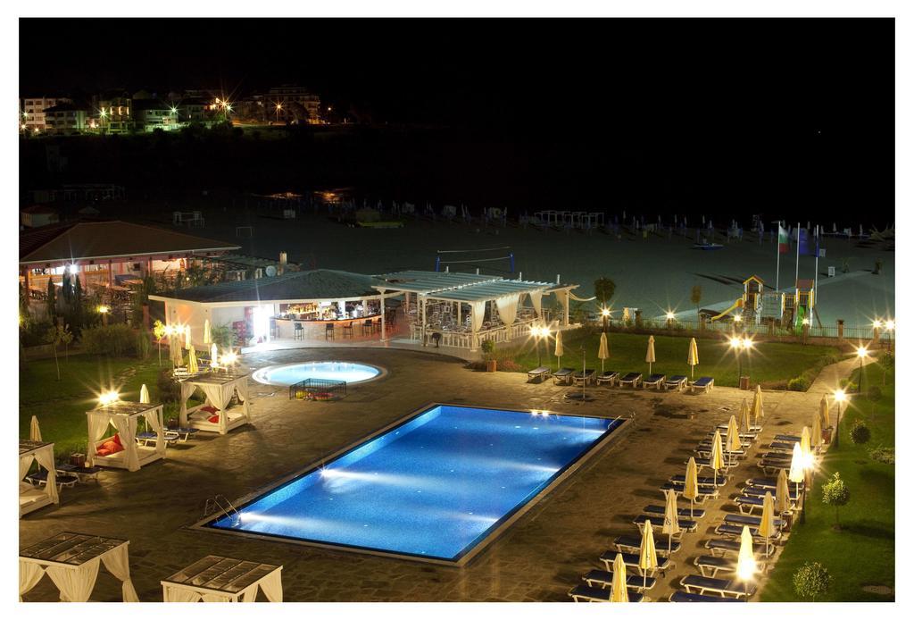 Aparthotel Regina Mare Tsarevo Exterior photo